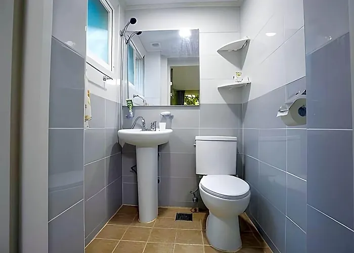 Hotel Hans House 2*