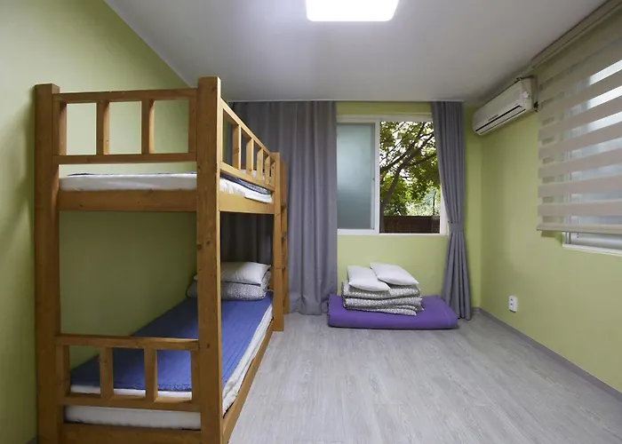 Hotel Hans House 2*