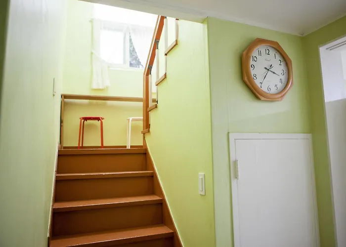 Hans House 2*